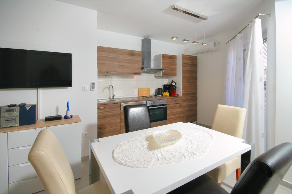 Apartmani Mane 트로기르 외부 사진