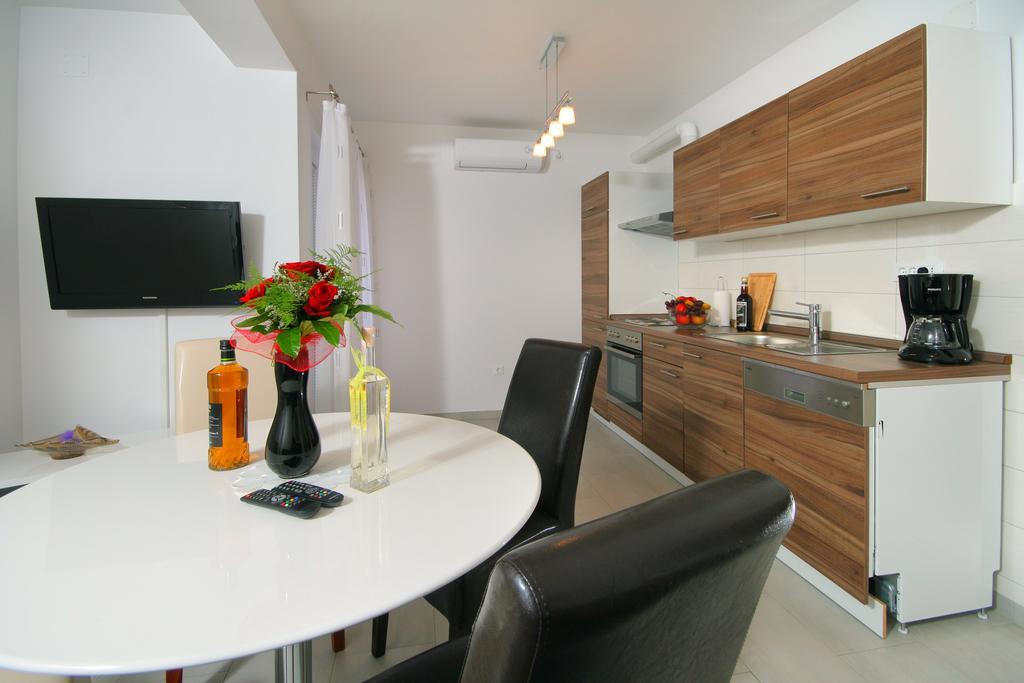 Apartmani Mane 트로기르 외부 사진